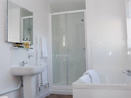 Old Riverview Guest House إيرث المظهر الخارجي الصورة